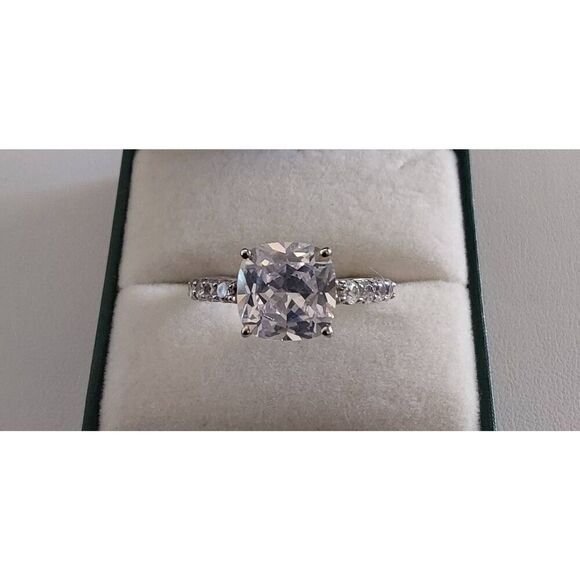 Gorgeous 3 Ct. Genuine Diamond Simulant Cushion & Round Engagement Ring Sz 9 - Picture 1 of 4